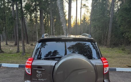 Toyota RAV4, 2011 год, 1 850 000 рублей, 2 фотография