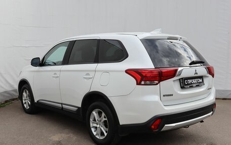 Mitsubishi Outlander III рестайлинг 3, 2017 год, 1 855 000 рублей, 6 фотография