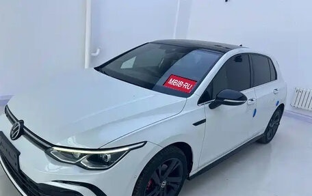 Volkswagen Golf VIII, 2022 год, 1 850 999 рублей, 1 фотография