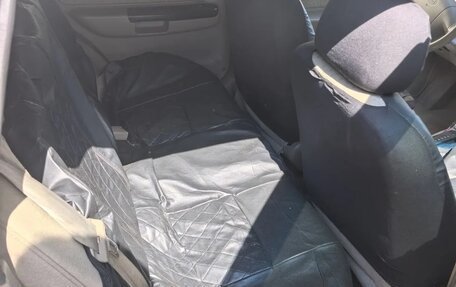 KIA Rio II, 2003 год, 250 000 рублей, 6 фотография