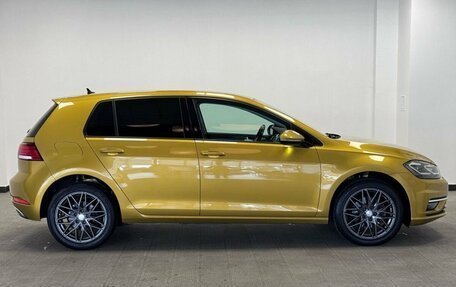 Volkswagen Golf VII, 2018 год, 2 150 000 рублей, 22 фотография