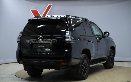 Toyota Land Cruiser Prado 150 рестайлинг 2, 2021 год, 5 790 000 рублей, 5 фотография