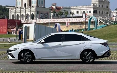 Hyundai Elantra, 2023 год, 1 570 098 рублей, 6 фотография