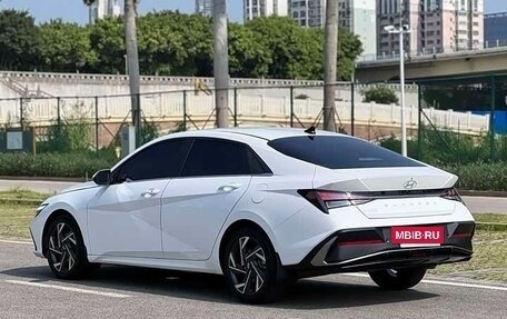 Hyundai Elantra, 2023 год, 1 570 098 рублей, 5 фотография