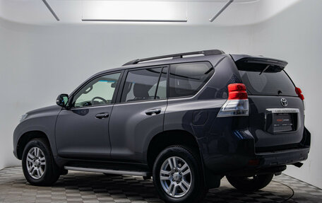 Toyota Land Cruiser Prado 150 рестайлинг 2, 2013 год, 2 724 000 рублей, 7 фотография