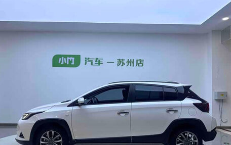 Toyota Yaris, 2022 год, 1 140 000 рублей, 7 фотография
