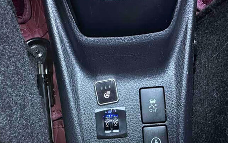Toyota Yaris, 2022 год, 1 140 000 рублей, 17 фотография