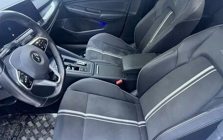 Volkswagen Golf VIII, 2022 год, 1 850 999 рублей, 4 фотография