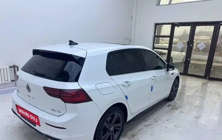 Volkswagen Golf VIII, 2022 год, 1 850 999 рублей, 2 фотография