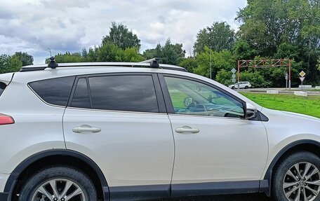 Toyota RAV4, 2015 год, 1 950 000 рублей, 3 фотография