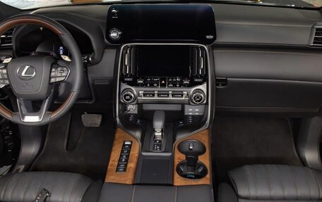 Lexus LX, 2025 год, 24 000 000 рублей, 17 фотография