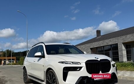 BMW X7, 2023 год, 13 200 000 рублей, 3 фотография