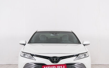 Toyota Camry, 2020 год, 3 699 000 рублей, 2 фотография