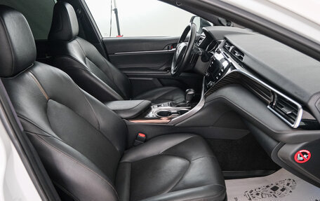 Toyota Camry, 2020 год, 3 699 000 рублей, 11 фотография