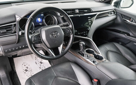 Toyota Camry, 2020 год, 3 699 000 рублей, 9 фотография