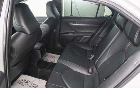 Toyota Camry, 2020 год, 3 699 000 рублей, 18 фотография