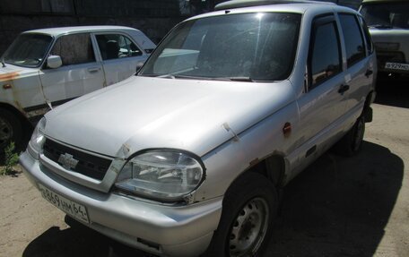 Chevrolet Niva I рестайлинг, 2004 год, 39 000 рублей, 3 фотография