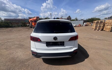 Volkswagen Taos, 2022 год, 1 550 000 рублей, 3 фотография