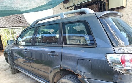 Mitsubishi Outlander III рестайлинг 3, 2004 год, 150 000 рублей, 3 фотография