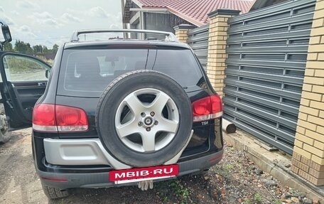 Volkswagen Touareg III, 2005 год, 400 000 рублей, 2 фотография