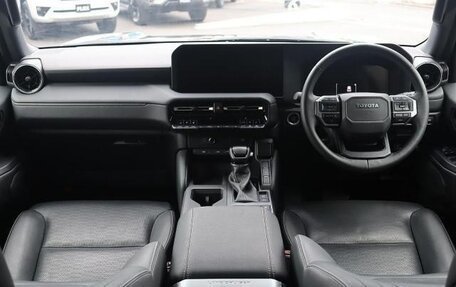 Toyota Land Cruiser Prado, 2025 год, 7 400 000 рублей, 13 фотография