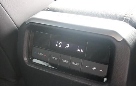 Toyota Land Cruiser Prado, 2025 год, 7 400 000 рублей, 20 фотография