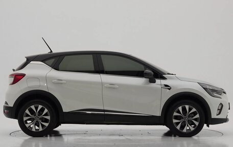 Renault Captur II, 2020 год, 1 069 017 рублей, 2 фотография