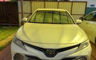 Toyota Camry, 2018 год, 2 300 000 рублей, 1 фотография