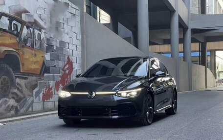 Volkswagen Golf VIII, 2022 год, 1 884 000 рублей, 2 фотография