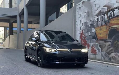 Volkswagen Golf VIII, 2022 год, 1 884 000 рублей, 3 фотография