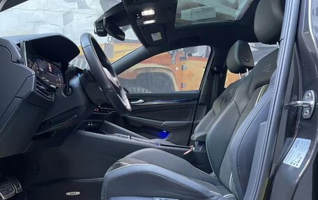 Volkswagen Golf VIII, 2022 год, 1 884 000 рублей, 7 фотография