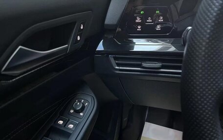 Volkswagen Golf VIII, 2022 год, 1 884 000 рублей, 13 фотография