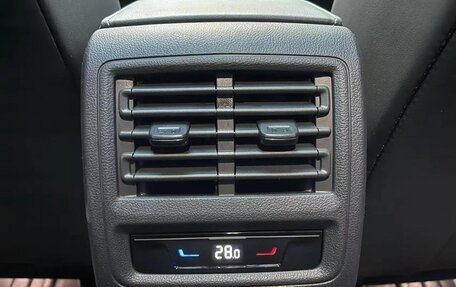 Volkswagen Golf VIII, 2022 год, 1 884 000 рублей, 15 фотография