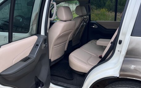 Nissan Pathfinder, 2011 год, 1 350 000 рублей, 11 фотография