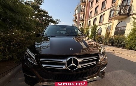 Mercedes-Benz GLE, 2017 год, 4 300 000 рублей, 33 фотография
