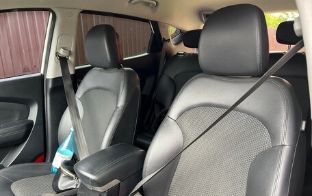 Hyundai ix35 I рестайлинг, 2012 год, 1 150 000 рублей, 11 фотография