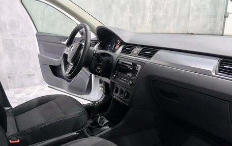 Skoda Rapid I, 2014 год, 830 000 рублей, 11 фотография