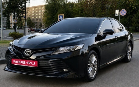 Toyota Camry, 2018 год, 1 470 000 рублей, 3 фотография
