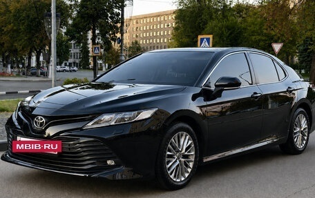 Toyota Camry, 2018 год, 1 470 000 рублей, 2 фотография