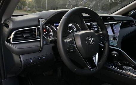 Toyota Camry, 2018 год, 1 470 000 рублей, 10 фотография
