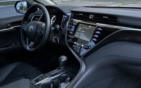 Toyota Camry, 2018 год, 1 470 000 рублей, 14 фотография