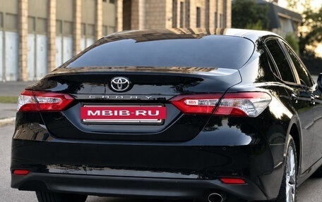 Toyota Camry, 2018 год, 1 470 000 рублей, 7 фотография