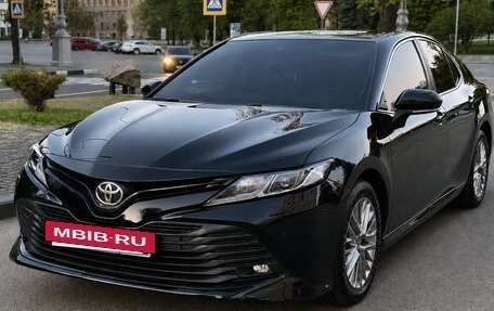 Toyota Camry, 2018 год, 1 470 000 рублей, 5 фотография