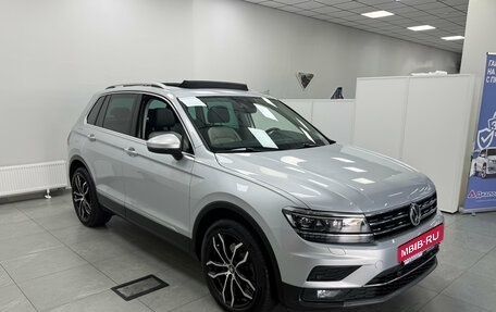 Volkswagen Tiguan II, 2019 год, 2 890 000 рублей, 3 фотография
