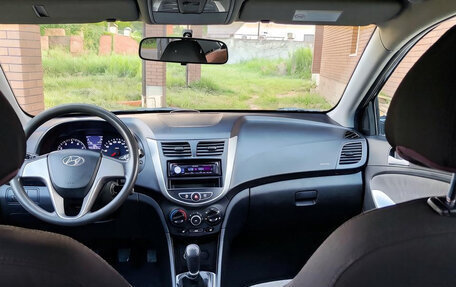 Hyundai Solaris II рестайлинг, 2013 год, 720 000 рублей, 10 фотография