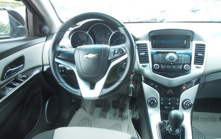 Chevrolet Cruze II, 2011 год, 760 000 рублей, 9 фотография