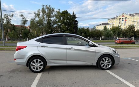 Hyundai Solaris II рестайлинг, 2011 год, 649 000 рублей, 5 фотография