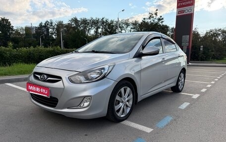 Hyundai Solaris II рестайлинг, 2011 год, 649 000 рублей, 2 фотография