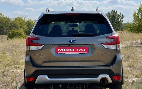 Subaru Forester, 2018 год, 1 840 000 рублей, 5 фотография