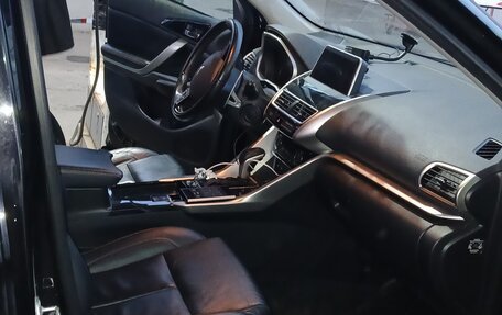 Mitsubishi Eclipse Cross, 2018 год, 1 950 000 рублей, 3 фотография